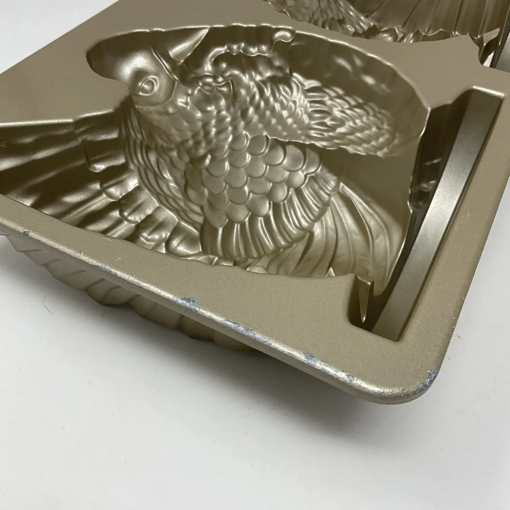 Nordic Ware Turkey Cake Pan 3D 10 Cup Cast Aluminum Thanksgiving USA